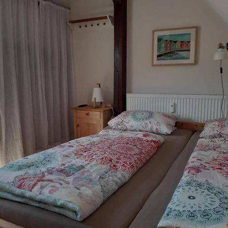 Giebelzimmer Mit Weinbergblick Stetten  Exteriör bild