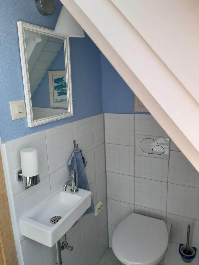 Giebelzimmer Mit Weinbergblick Stetten  Exteriör bild